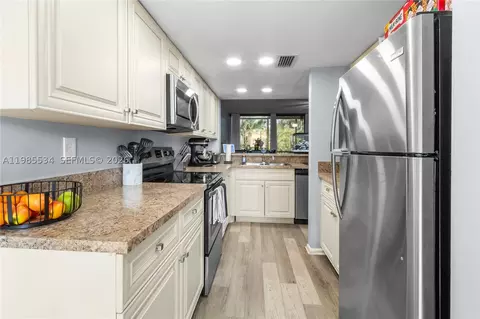 2810 SW 87th Ave #918, Davie, FL 33328