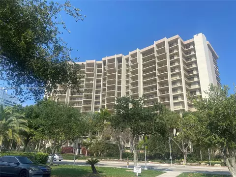 1800 S Ocean Blvd #301, Pompano Beach, FL 33062