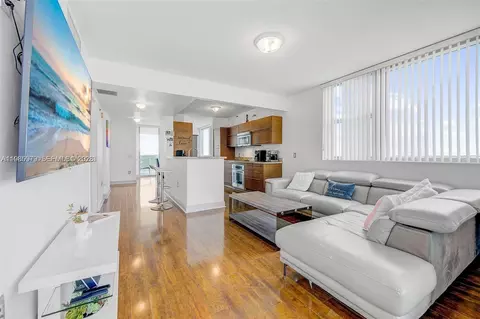 2681 N Flamingo Rd #1201S, Sunrise, FL 33323