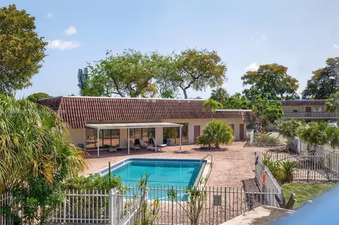 3777 NW 78th Ave #8F, Hollywood, FL 33024