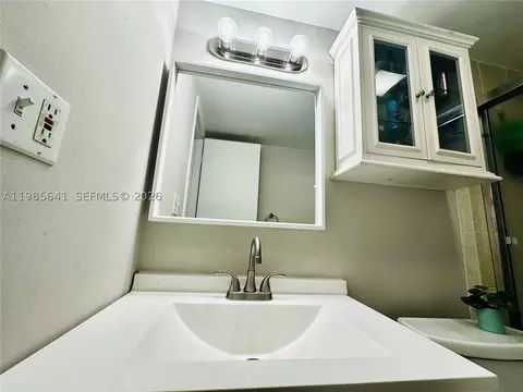 17530 NW 68th Ave #C4012, Hialeah, FL 33015 photo 9