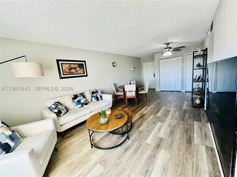 17530 NW 68th Ave #C4012, Hialeah, FL 33015 photo 3