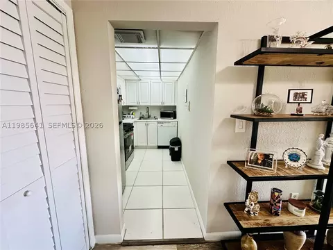 17530 NW 68th Ave #C4012, Hialeah, FL 33015 photo 11