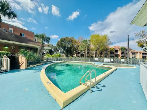 17530 NW 68th Ave #C4012, Hialeah, FL 33015 photo 30
