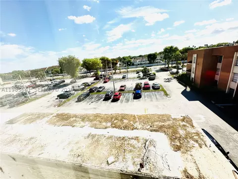 17530 NW 68th Ave #C4012, Hialeah, FL 33015 photo 21