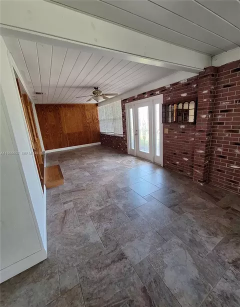 Exterior - 5525 SE Ault Ave, Stuart, FL 34997 photo 5 of 5