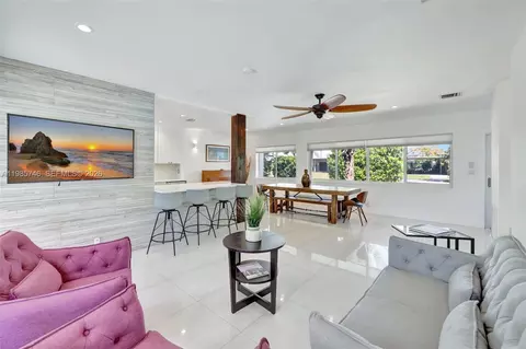 2506 NE 30th St, Fort Lauderdale, FL 33306