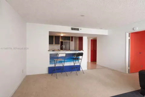 7601 E Treasure Dr #910, North Bay Village, FL 33141