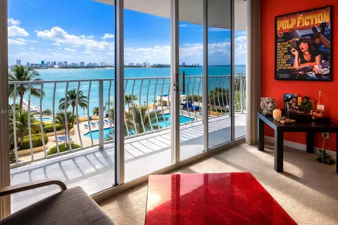 7601 E Treasure Dr #910, North Bay Village, FL 33141