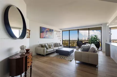 3640 Yacht Club Dr #1701, Aventura, FL 33180