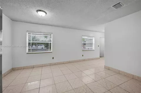 210 E 59th St, Hialeah, FL 33013 photo 5