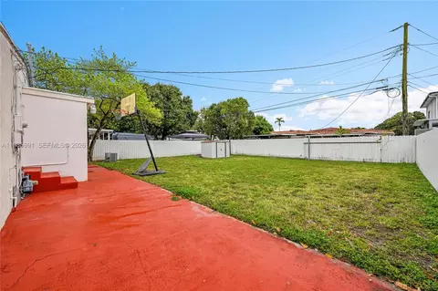 210 E 59th St, Hialeah, FL 33013 photo 15