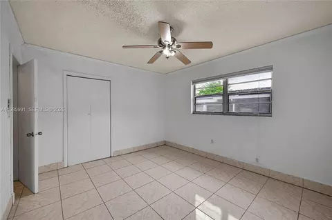 210 E 59th St, Hialeah, FL 33013 photo 10