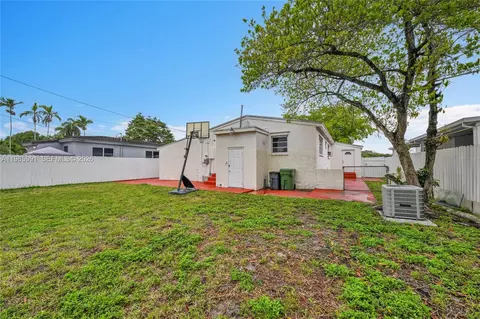 210 E 59th St, Hialeah, FL 33013 photo 19