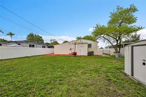 210 E 59th St, Hialeah, FL 33013 photo 18