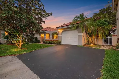 1495 Garden Rd, Weston, FL 33326