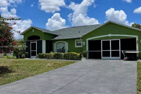 1122 Mckinley Ave, Lehigh Acres, FL 33972