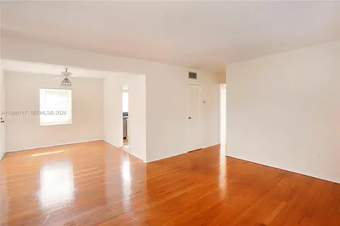 7720 SW 54th Ct #42B, Miami, FL 33143