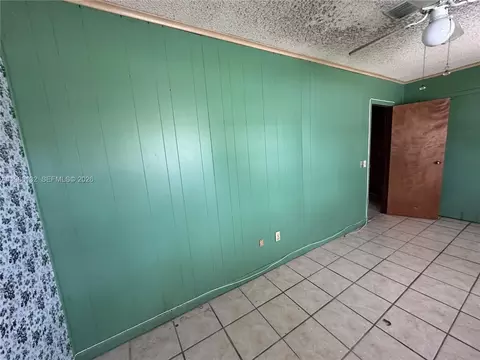 Bedroom - 162 SE 27th Way, Boynton Beach, FL 33435 photo 5 of 8