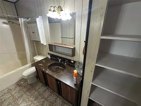 Bath - 162 SE 27th Way, Boynton Beach, FL 33435 photo 6 of 7