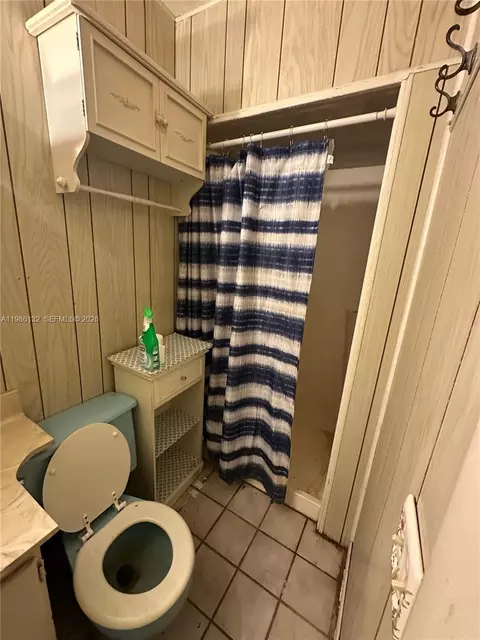 Bath - 162 SE 27th Way, Boynton Beach, FL 33435 photo 5 of 7