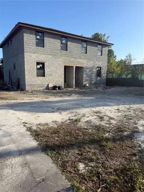 528 NW 13th St, Florida City, FL 33034