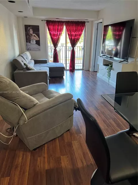 4717 NW 7th St #203-10, Miami, FL 33126