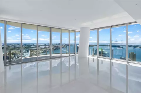 300 Biscayne Blvd Way #4901E, Miami, FL 33131