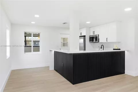 921 N 32nd Ave, Hollywood, FL 33021