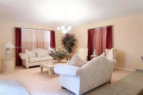 Living - 661 NE 4th Pl, Hialeah, FL 33010 photo 1 of 3