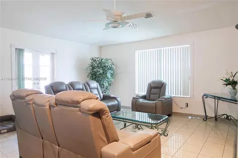 Living - 661 NE 4th Pl, Hialeah, FL 33010 photo 2 of 3