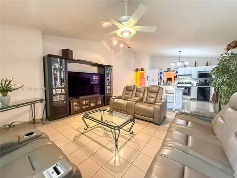 Other - 661 NE 4th Pl, Hialeah, FL 33010 photo 1 of 2