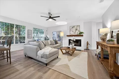 4412 SW 101st Dr, Gainesville, FL 32608