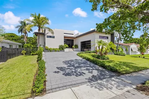 2161 NE 124th St, North Miami, FL 33181