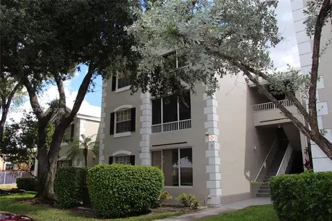 2831 N Oakland Forest Dr #112, Oakland Park, FL 33309