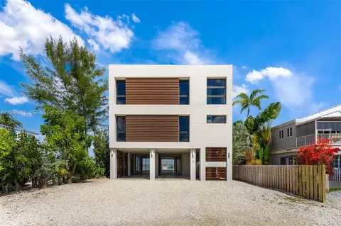 Exterior - 21 Stillwright Way, Key Largo, FL 33037 photo 3 of 16