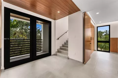 Entry Way - 21 Stillwright Way, Key Largo, FL 33037 photo 2 of 4