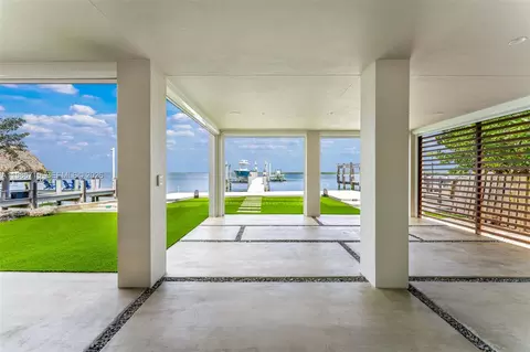 Exterior - 21 Stillwright Way, Key Largo, FL 33037 photo 8 of 16
