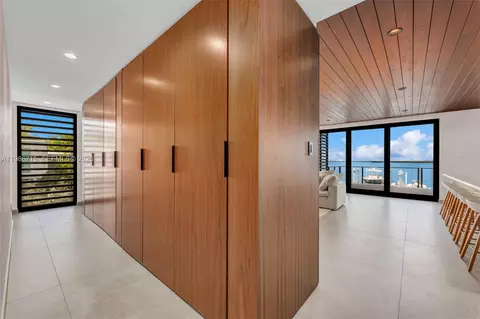 Entry Way - 21 Stillwright Way, Key Largo, FL 33037 photo 1 of 4