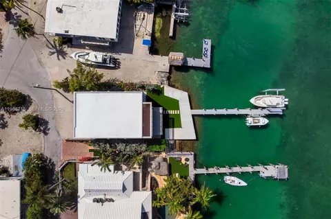View/Area - 21 Stillwright Way, Key Largo, FL 33037 photo 1 of 18