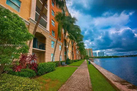 17150 N Bay Rd #2319, Sunny Isles Beach, FL 33160