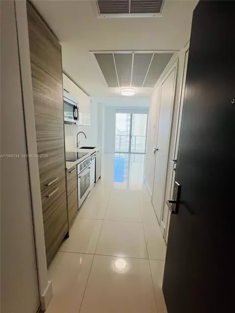 Other - 1300 Brickell Bay Dr #1606, Miami, FL 33131 photo 1 of 9