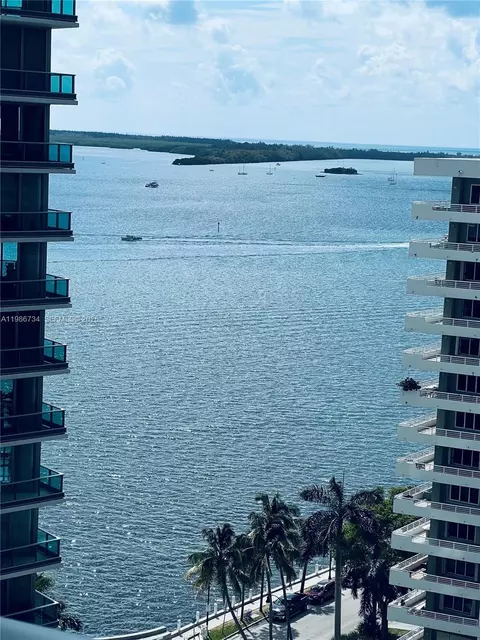 1300 Brickell Bay Dr #1606, Miami, FL 33131