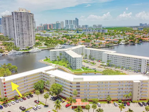 2930 Point East Dr #E601, Aventura, FL 33160
