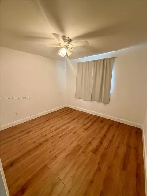 Bedroom - 11201 NE 3rd Ave, Miami, FL 33161 photo 1 of 4