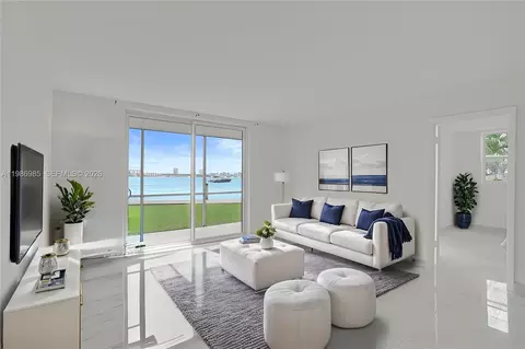 3020 Marcos Dr #S106, Aventura, FL 33160