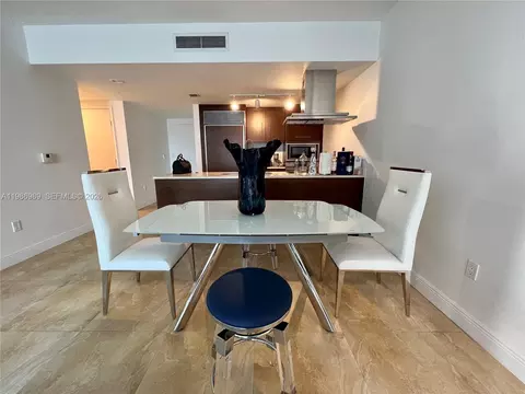 495 Brickell Ave #2707, Miami, FL 33131