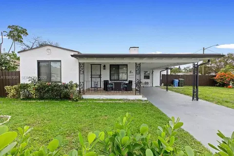 1608 NE 34th St, Oakland Park, FL 33334