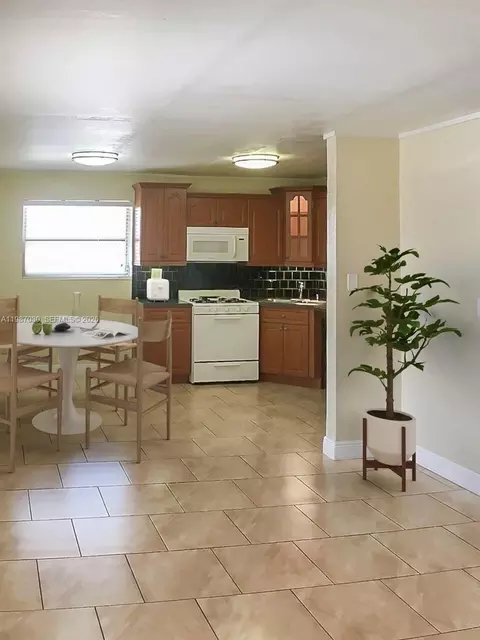 4250 SW 67th Ave #32, Miami, FL 33155