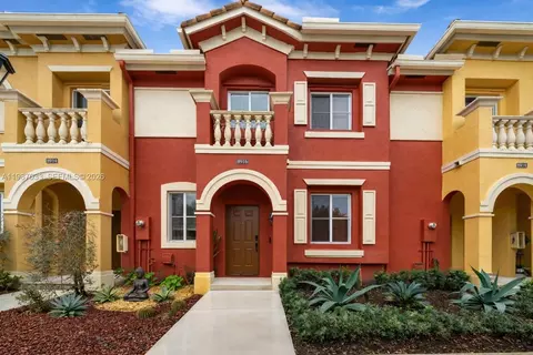 8916 SW 19th St, Miramar, FL 33025